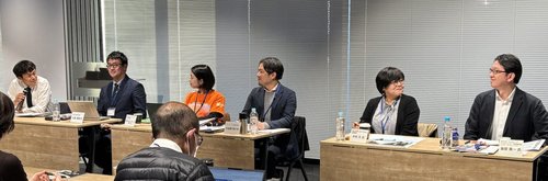 シンポジウム